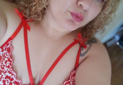 RUBY RELLENITA CACHONDA 