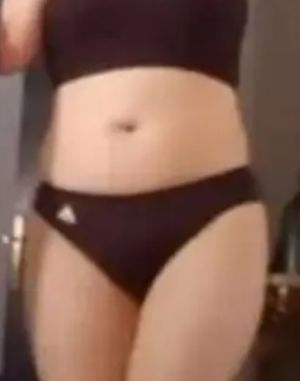 Chica guapa atractiva